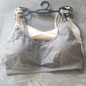 Sophie b. Set of bra !